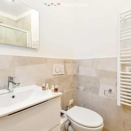 5 Terre Central, Terremarine 3* La Spezia