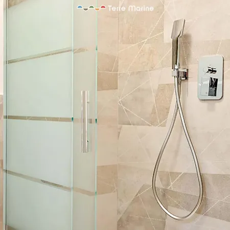 Konukevi 5 Terre Central, Terremarine